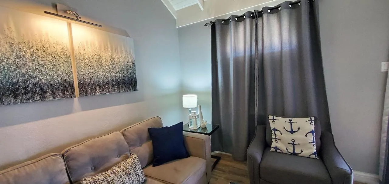 Aparthotel Oasis At Sandcastles Adults Only Luxury King Suite